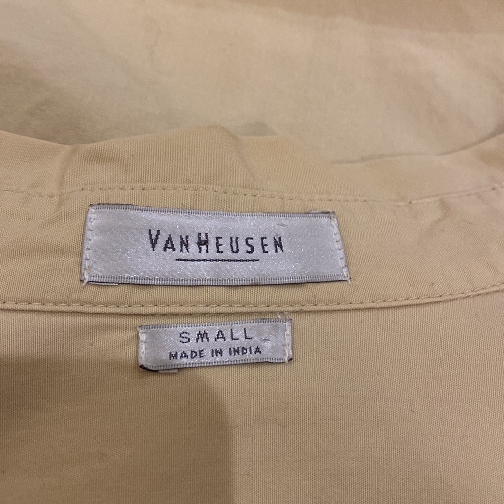 Van Heusen Button Down Top - image 4